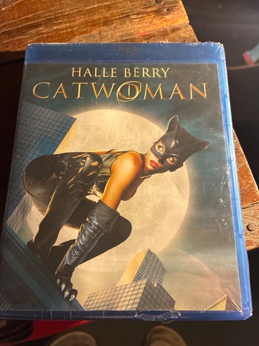 Catwoman (2004) disc cover