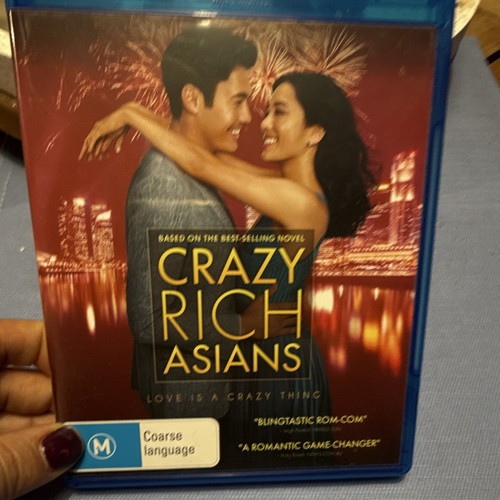 Crazy Rich Asians (2018) disc cover