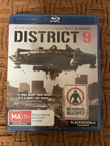 District 9 (2009) disc cover