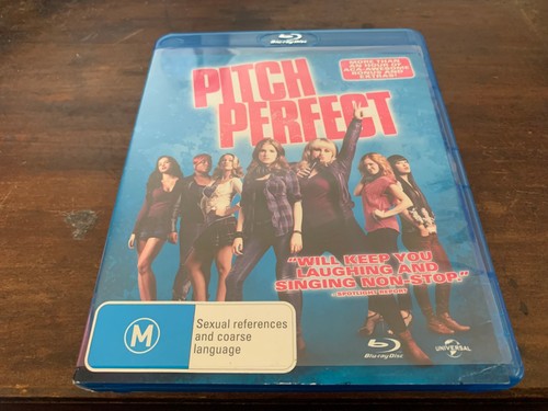 Pitch Perfect (2012) disc cover