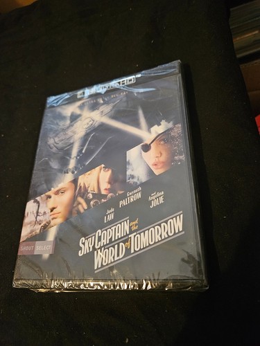Sky Captain and the World of Tomorrow (2004) disc cover