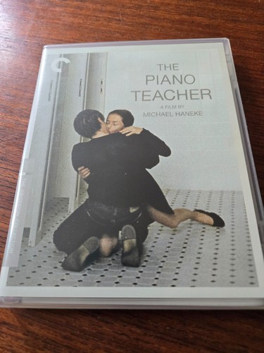 The Piano Teacher (2001) disc cover